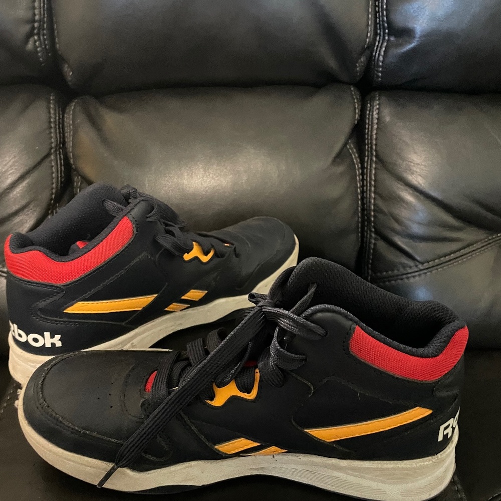 Reebok size 5